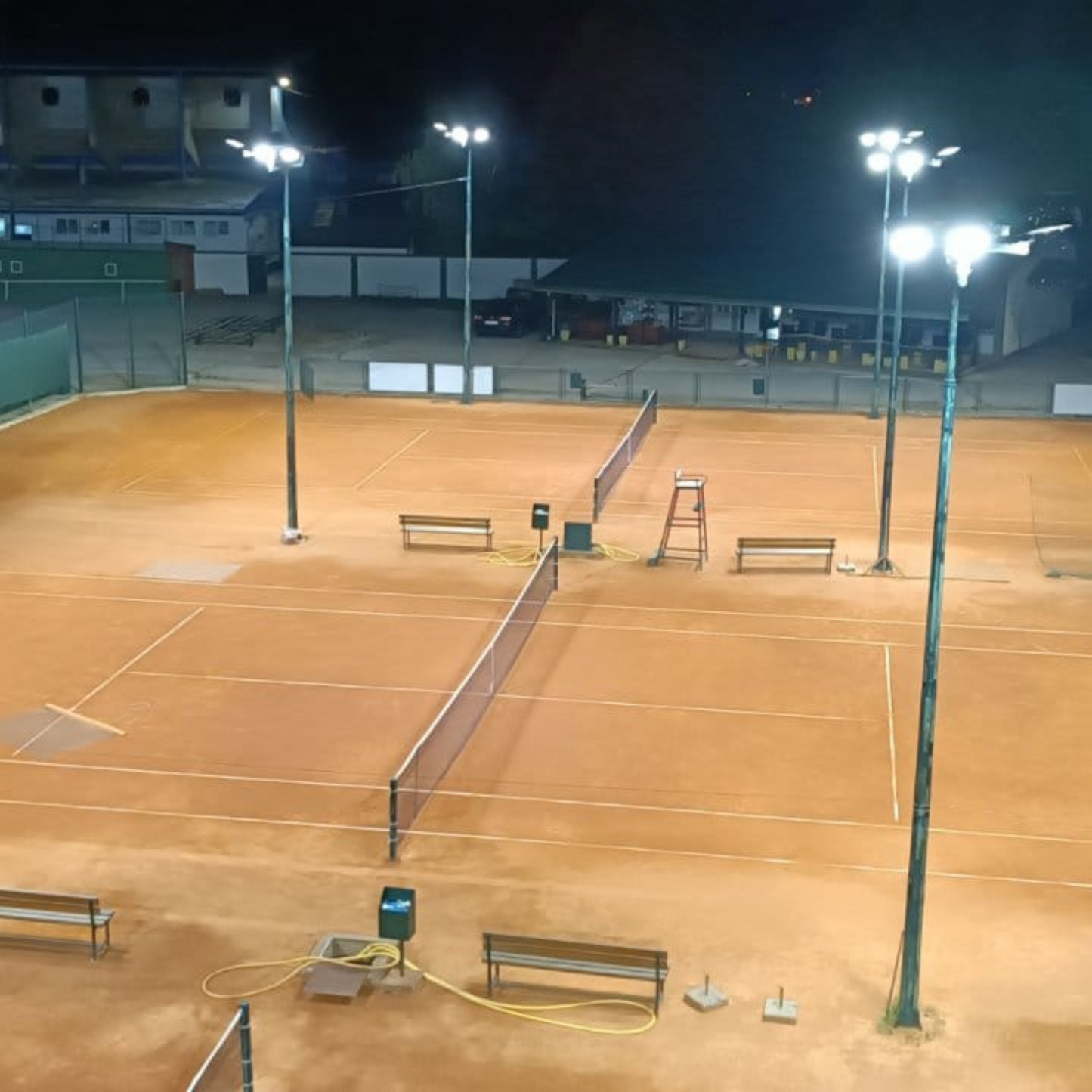 150W Slim LED Floodlight – 170lm/W, 5000K, IP66, Lumileds Chips