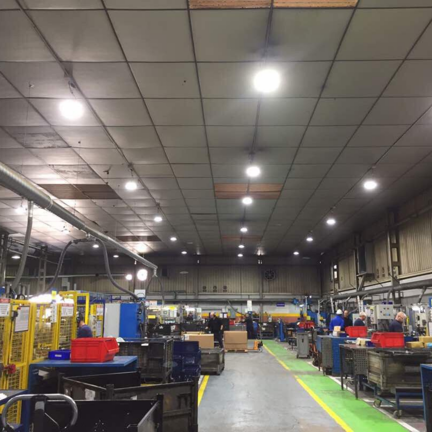 200W UFO LED High Bay Light – 1-10V Dimmable, 5000K, IP65, Lumileds Chips