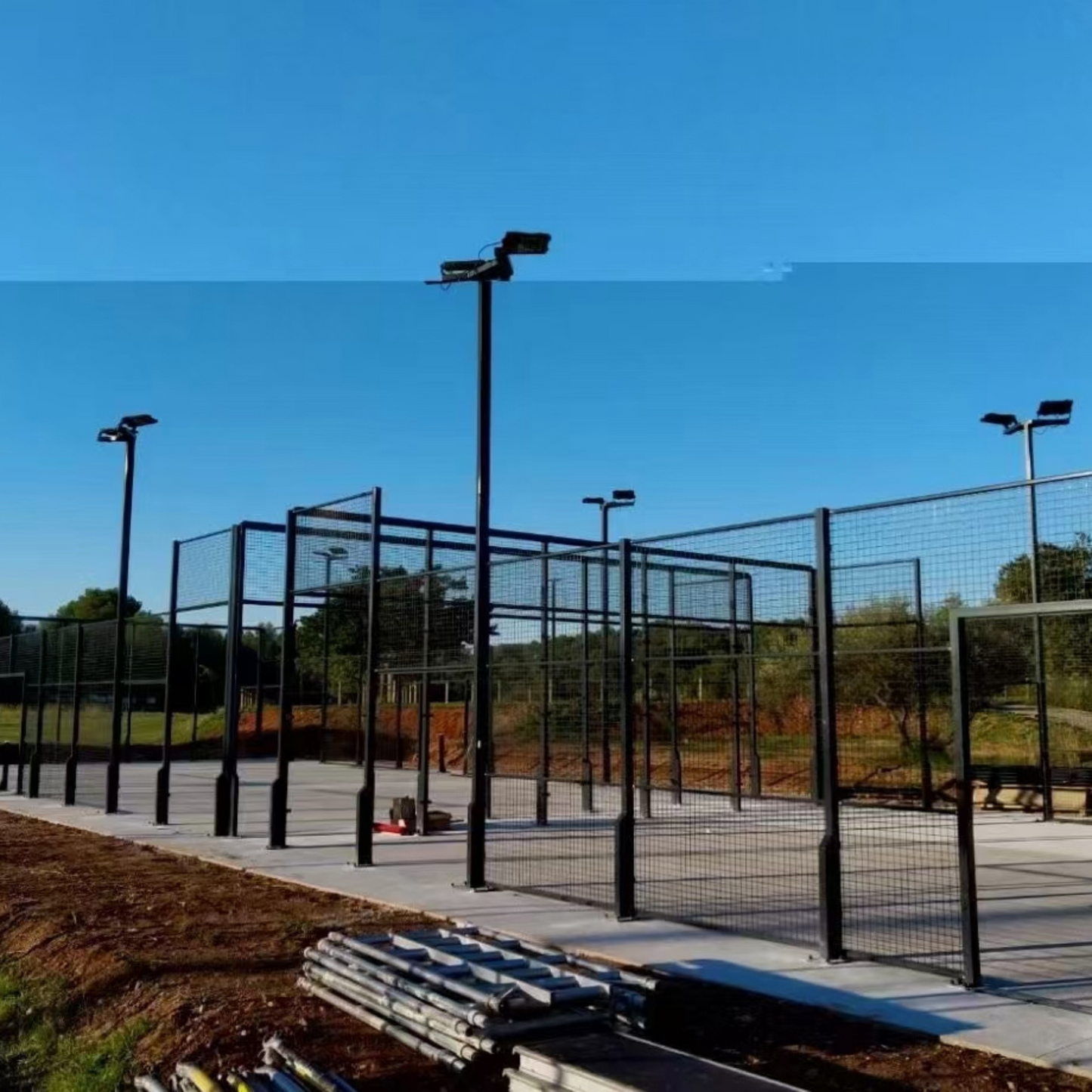 240W Slim LED Floodlight – 170lm/W, 5000K, IP66, Lumileds Chips